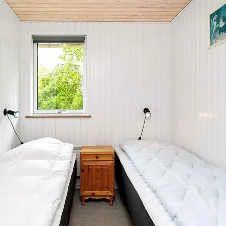 8 Person In * Ulfborg